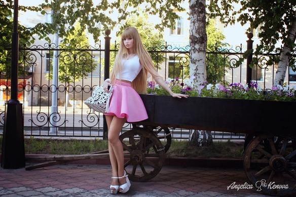 Angélica Kenova, la Barbie rusa