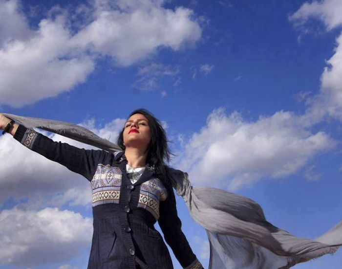 Mujeres de Irán protestan por la ley del velo obligatorio