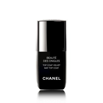 ¿Quieres que tus uñas tengan un aspecto mate? ¡Dales una pasada con el Mat Top Coat de Chanel!