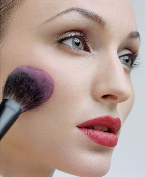 ¿Cuál es producto imprescindible para un maquillador?