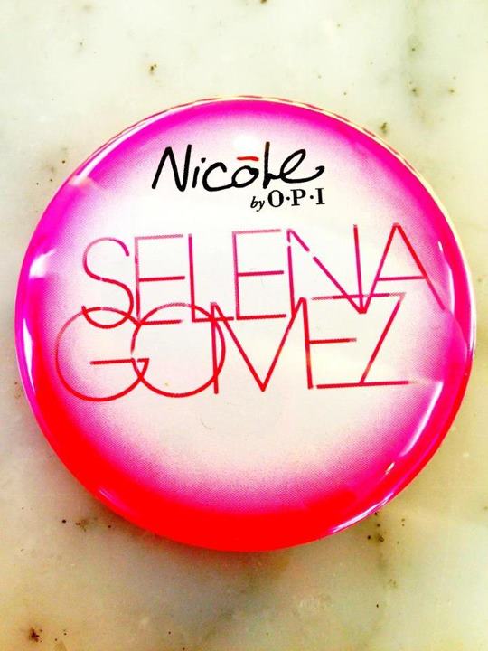 ¡Sorpresa! Selena Gomez tendrá su propia línea de esmaltes 