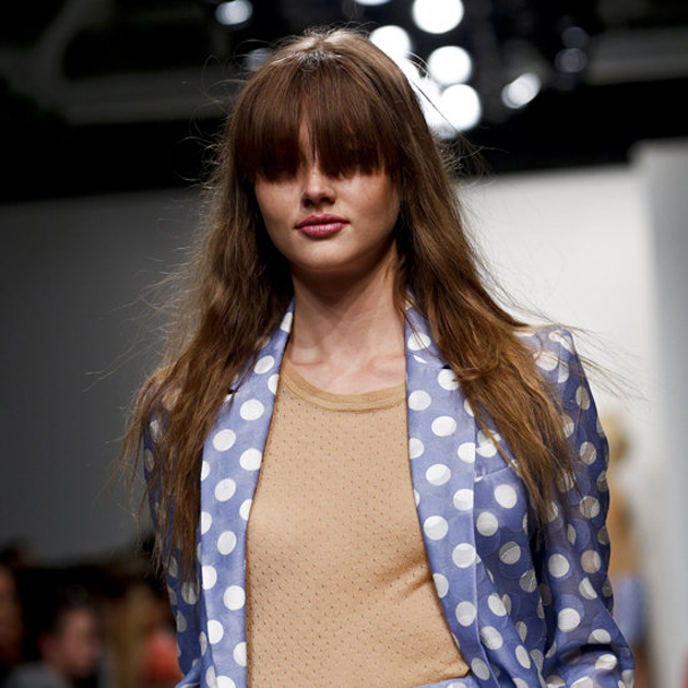 Karen Walker y los flequillos extra-largos 