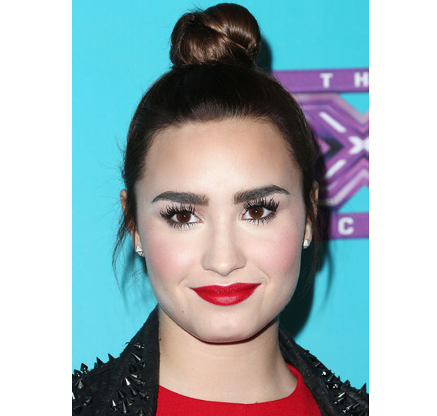 ¿Qué falla en el look de Demi Lovato?