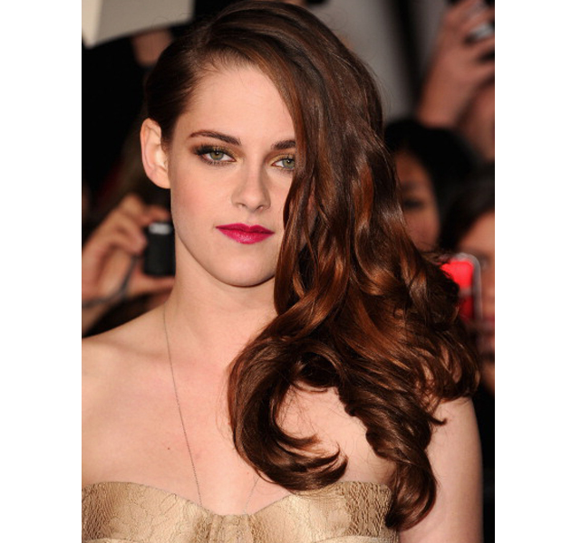 Kristen Stewart, más guapa que nunca en la premiere de Amanecer 2 