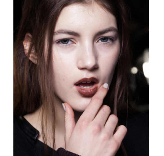 Tendencia en uñas: Manicura blanca