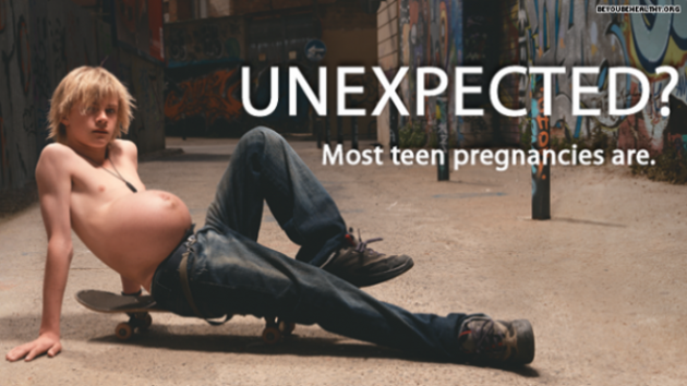 Hombres adolescentes embarazados en la última publicidad que tiene revolucionado a Internet 