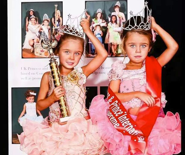 Nueva polémica por los concursos de belleza infantil: la vida de esta madre se ha convertido en un infierno