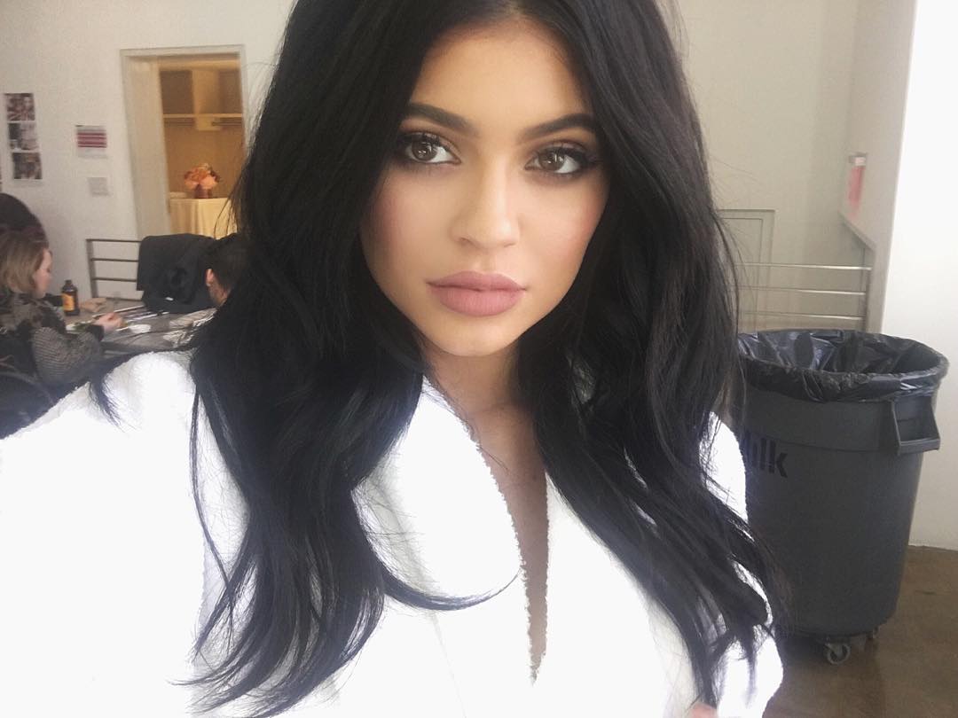 Kylie Jenner se muestra sin peluca por primera vez