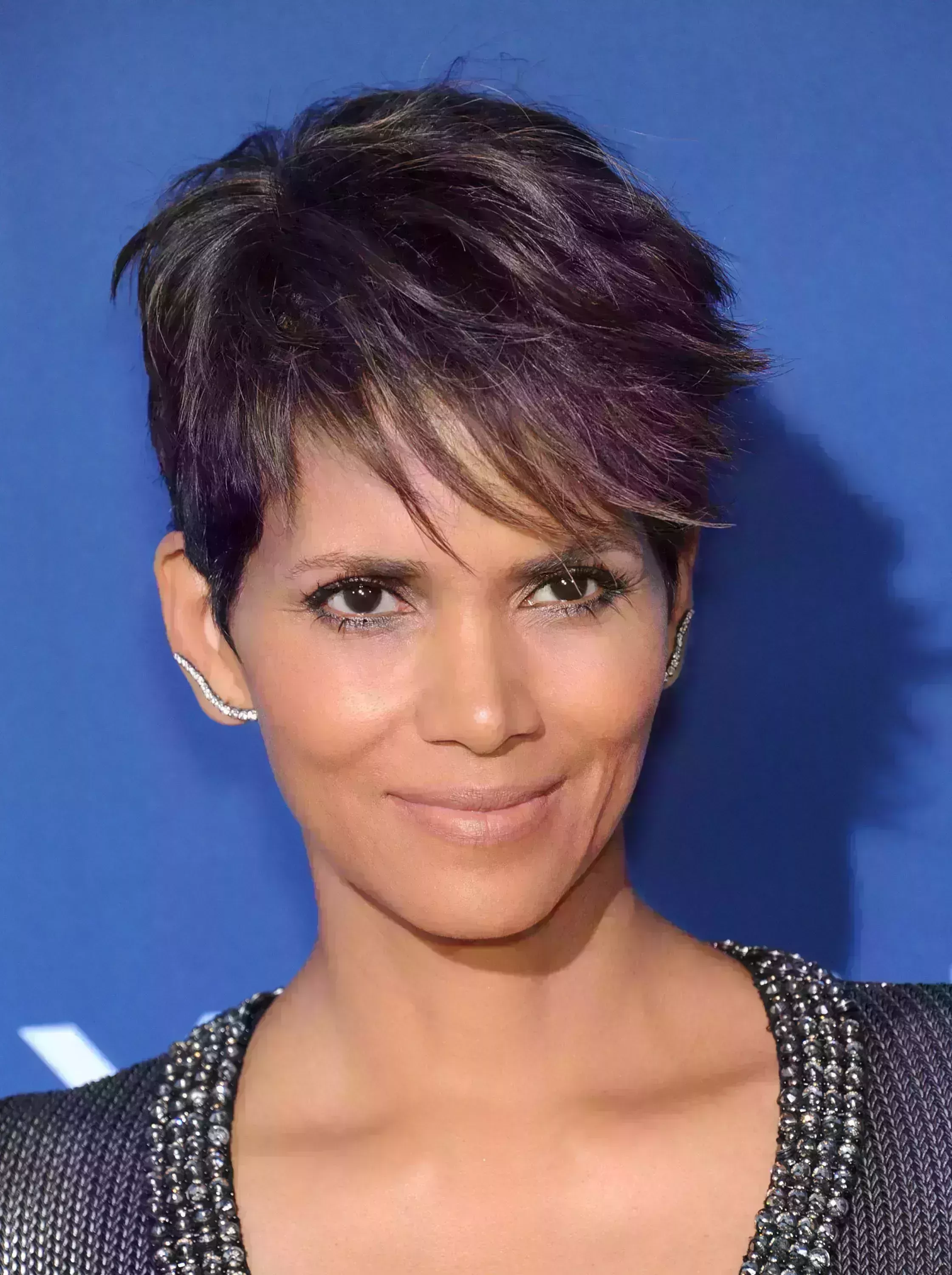 Halle Berry’s Pixie With Choppy Side Bangs