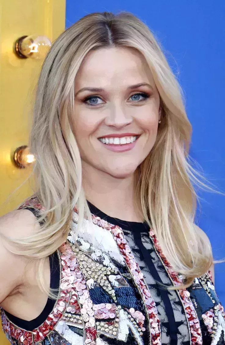 Reese Witherspoon’s Layered Long Hair