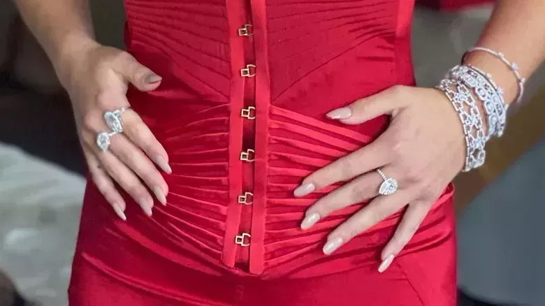 La última tendencia en uñas de las famosas que arrasa en las alfombras rojas