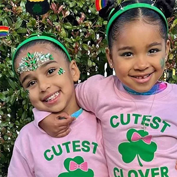 Dream Kardashian y True Thompson gemelas en simpáticas fotos del Día de San Patricio
