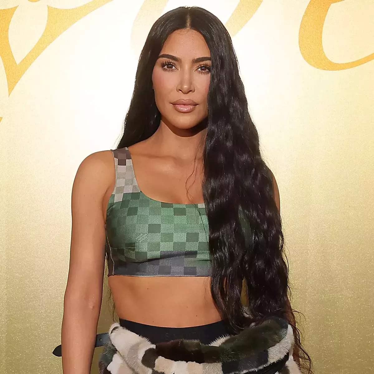 Kim Kardashian comparte que se rompió el hombro