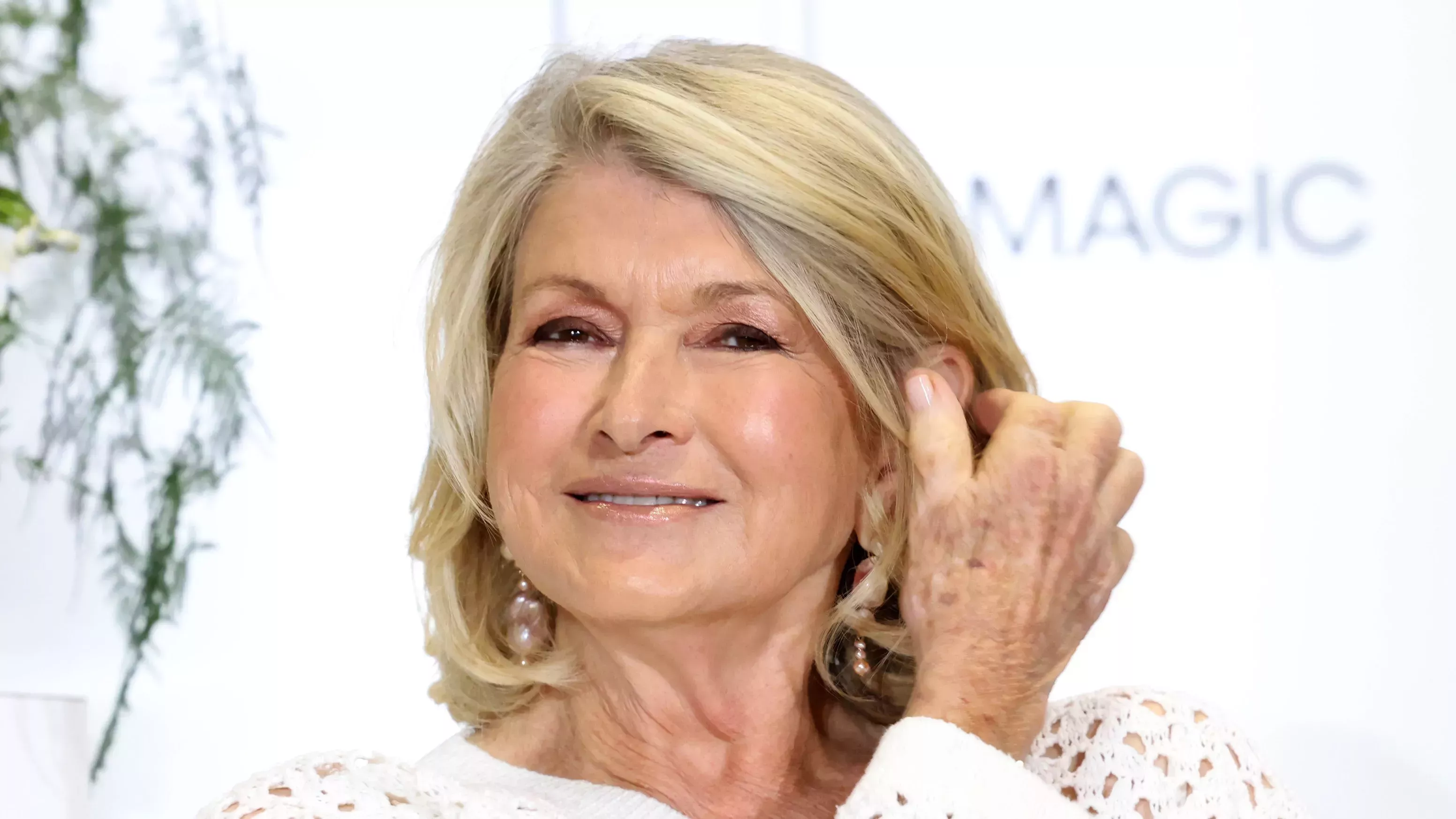 Martha Stewart se puso en plan "Desayuno con diamantes" con su último peinado recogido