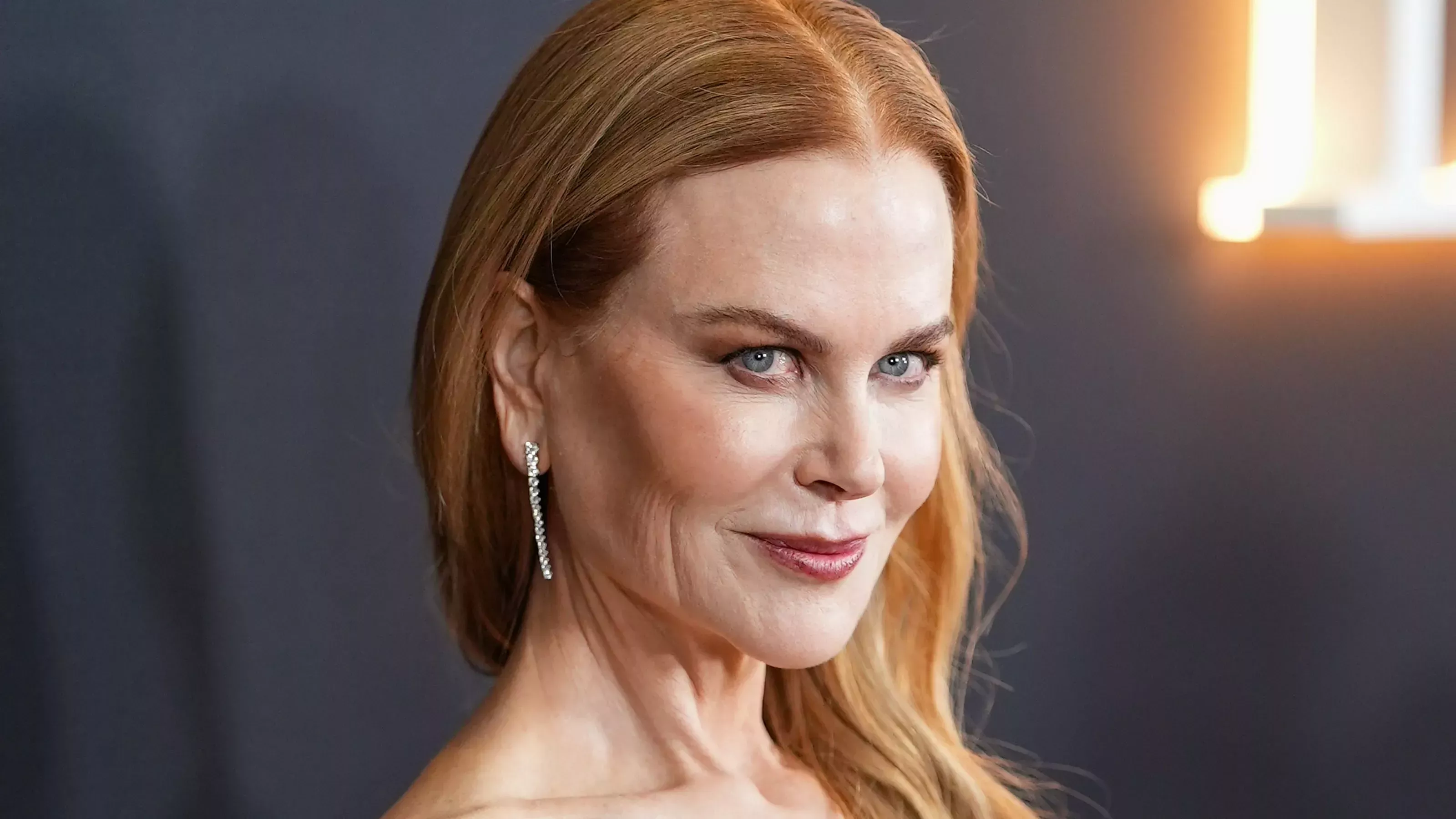 Nicole Kidman se ha cambiado el color del pelo y, al parecer, toda su personalidad