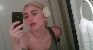 Lady Gaga cumple 26 años y lo celebra mostrándose sin maquillaje