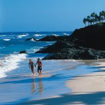 Paseo por la playa= moreno ideal + mejor circulación