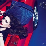 Anne Hathaway nos pone tras la pista de los labiales mate con su anuncio para Tod’s