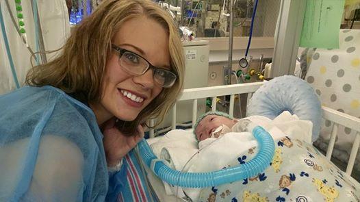 Eli Thompson, bebé sin nariz