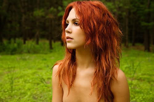 pelos teñidos con henna