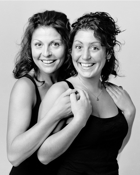 Gemelos que no son parientes 