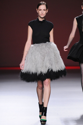 aa_de_amaya_arzuaga___pasarela_635339063_320x480