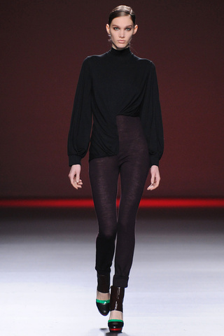 aa_de_amaya_arzuaga___pasarela_946335877_320x480