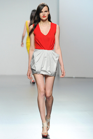 aa_de_amaya_arzuaga___pasarela_102914641_320x480