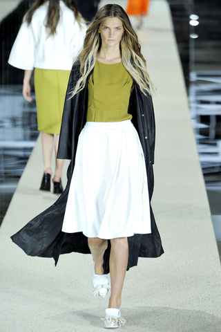 acne___pasarela_454309657_320x480