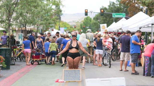  Amy Pence-Brown, acción para defender el amor propio