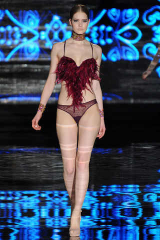 andr__s_sard_____pasarela__459632556_320x480