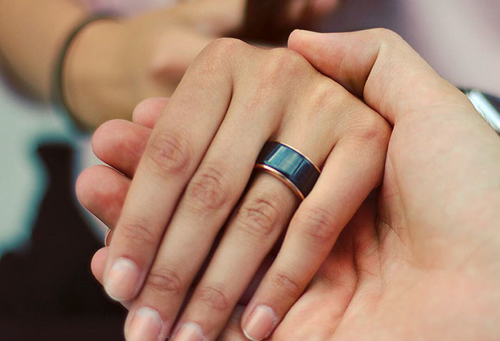 Anillo para sentir los latidos de tu pareja