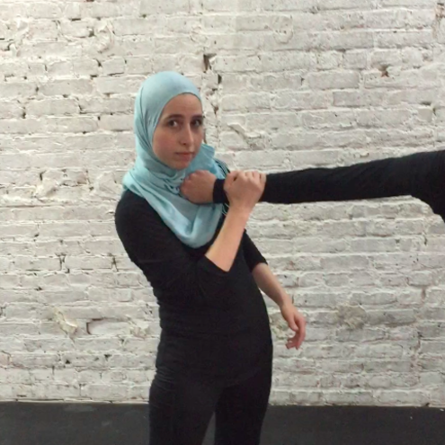 Videos de autodefensa para mujeres musulmanas