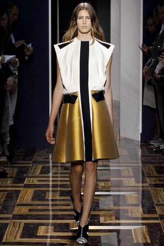 balenciaga___pasarela_305188946_320x480