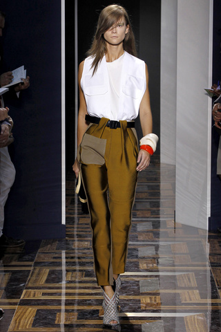 balenciaga___pasarela_876870629_320x480