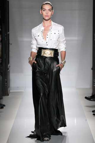 balmain___pasarela_548745859_320x480