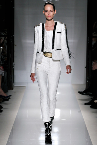 balmain___pasarela_844082263_320x480