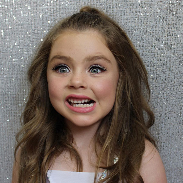 Bella-Rose, maquilladora de 6 años