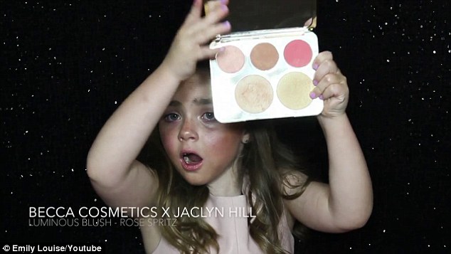 Bella-Rose, maquilladora de 6 años