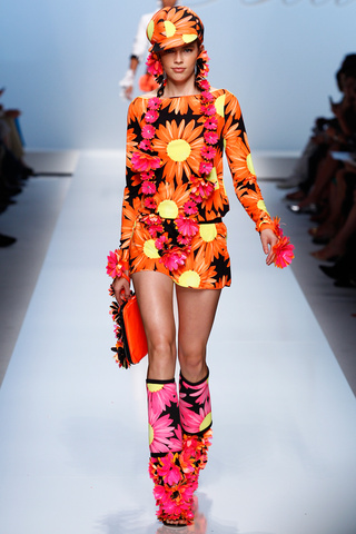 blumarine___blumarine_167745833_320x480