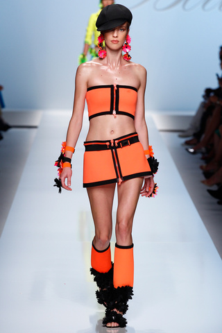 blumarine___blumarine_464179254_320x480