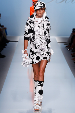 blumarine___blumarine_665835108_320x480