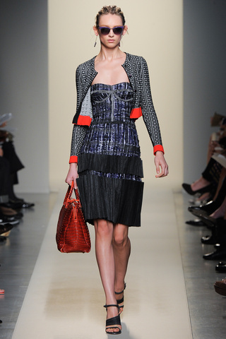 bottega_veneta___pasarela_177821546_320x480