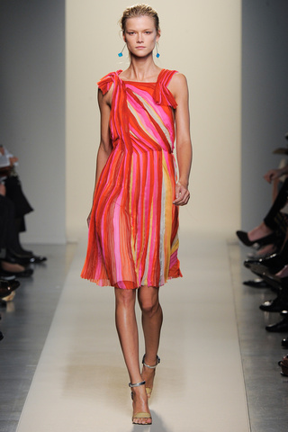 bottega_veneta___pasarela_50256103_320x480