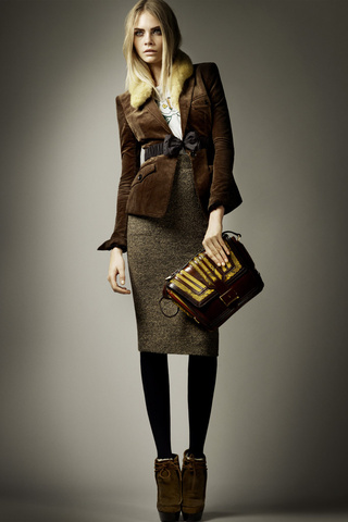 burberry_prorsum___pasarela_523684597_320x480