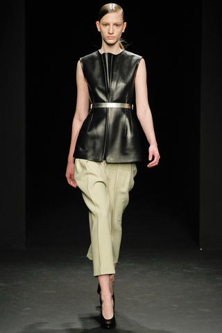 calvin_klein___pasarela_324732198_320x480