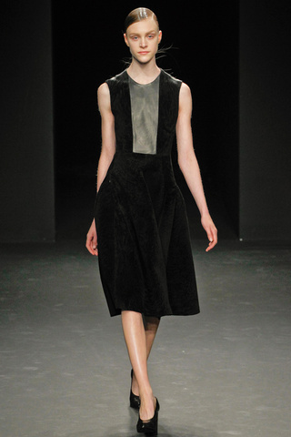 calvin_klein___pasarela_404064433_320x480