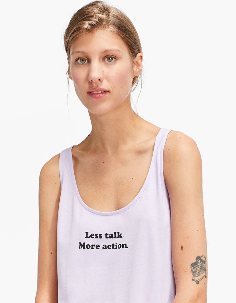 Camisetas de Stradivarius contra los abusos sexuales