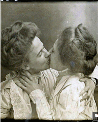 Selfies de mujeres en fotomatones