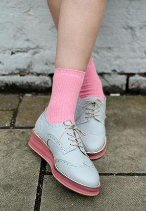Flatform brogues